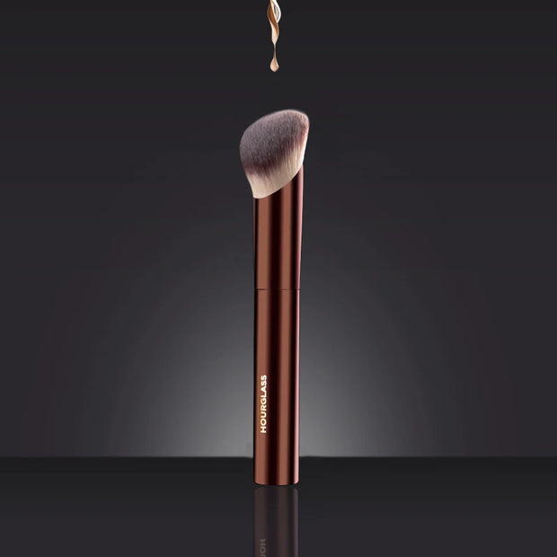 Soft Glow Foundation Brush