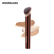 Soft Glow Foundation Brush