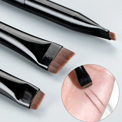 Eyeliner- und Augenbrauenpinsel-Set
